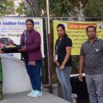 Distributing Aid in Vadodara 2
